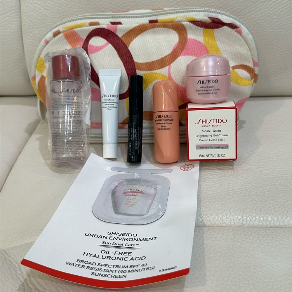 Shiseido 6 Pieces Skincare Travel Size Set with Cosmetic Bag